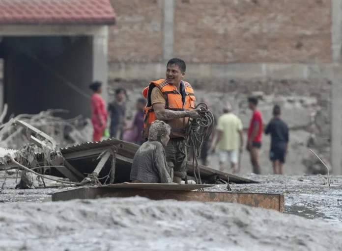 NS01-NEPAL-FLOODS-2